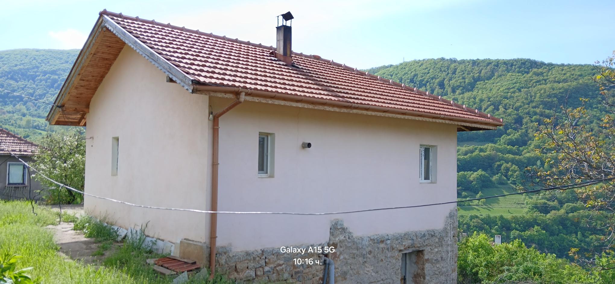 1 – 20250506_101647 Къща в село Бов с голям парцел