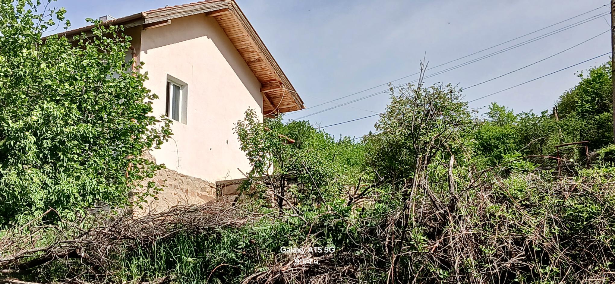 5 – 20250506_095451 Къща в село Бов с голям парцел